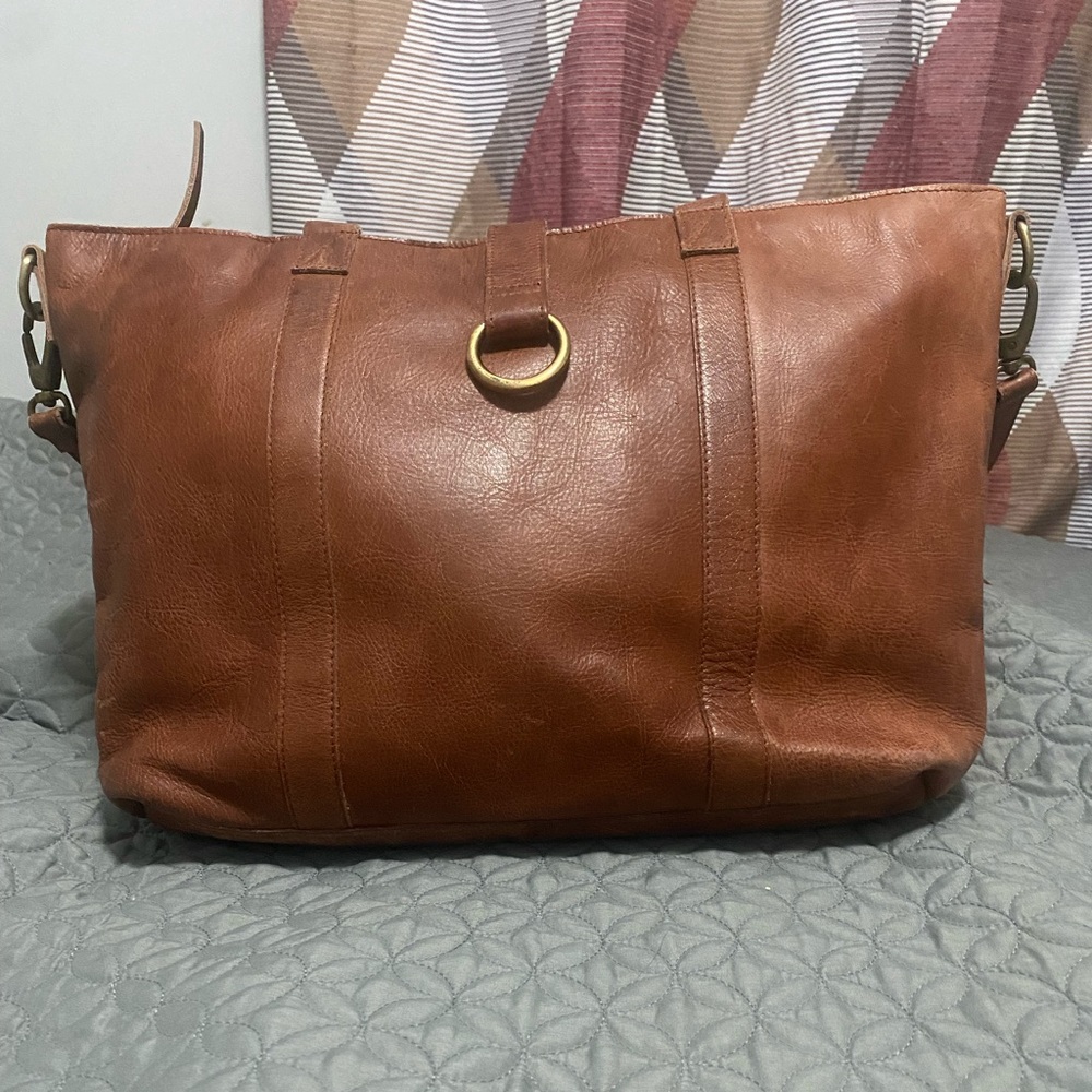 Gorgeous tote for Fall! 👜🍁🍂